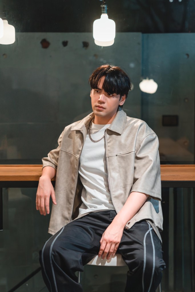 陳零九日前拍攝〈也曾想走進你的心底〉MV，歌曲延續了他擅長的招牌九式抒情曲風（照片提供：種子音樂）