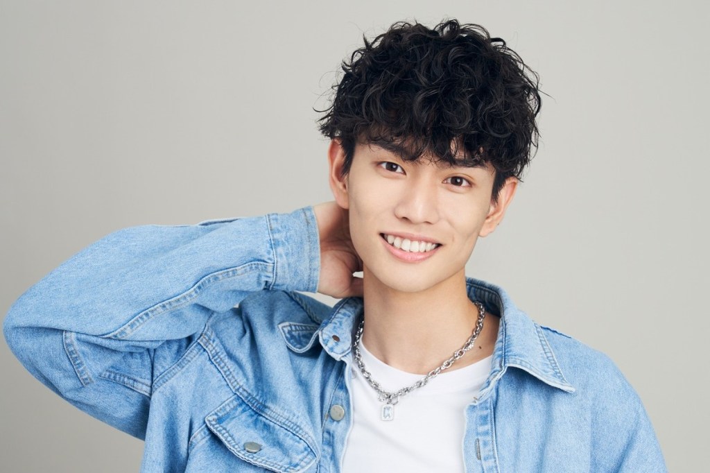 新生代歌手斑恩Ben全新單曲〈想寫一首情歌給你〉 為大學同學告白而創作 並成為BL劇《印象青春》插曲