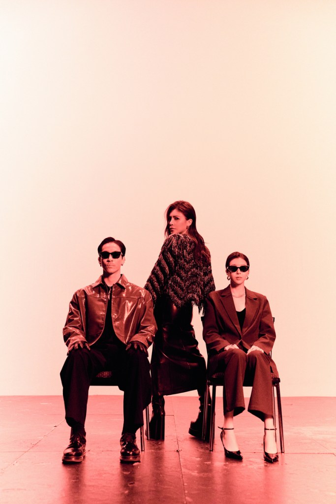 艾怡良〈怎麼演怎麼不像〉MV (照片提供:環球音樂)