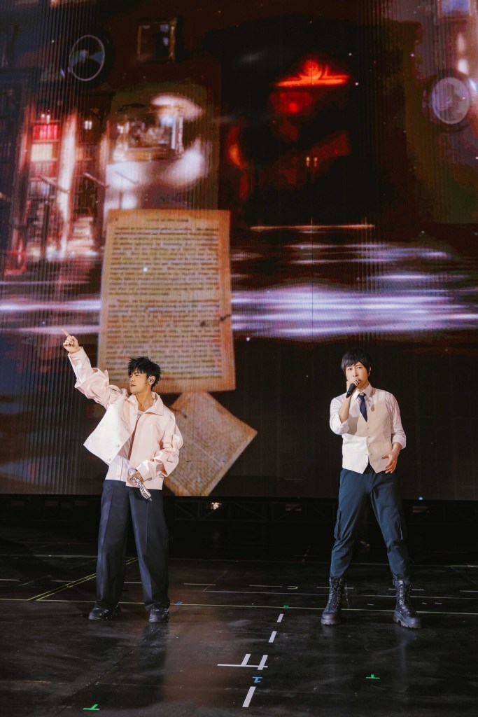 「周五」神級夢幻合體歌迷嗨爆