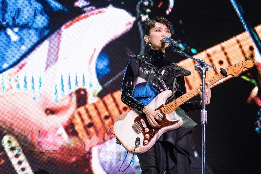 戴佩妮 雙生火焰 上海綻放開唱