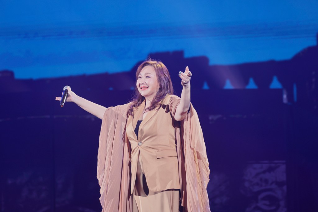 民歌五十演唱會：鄭怡演出