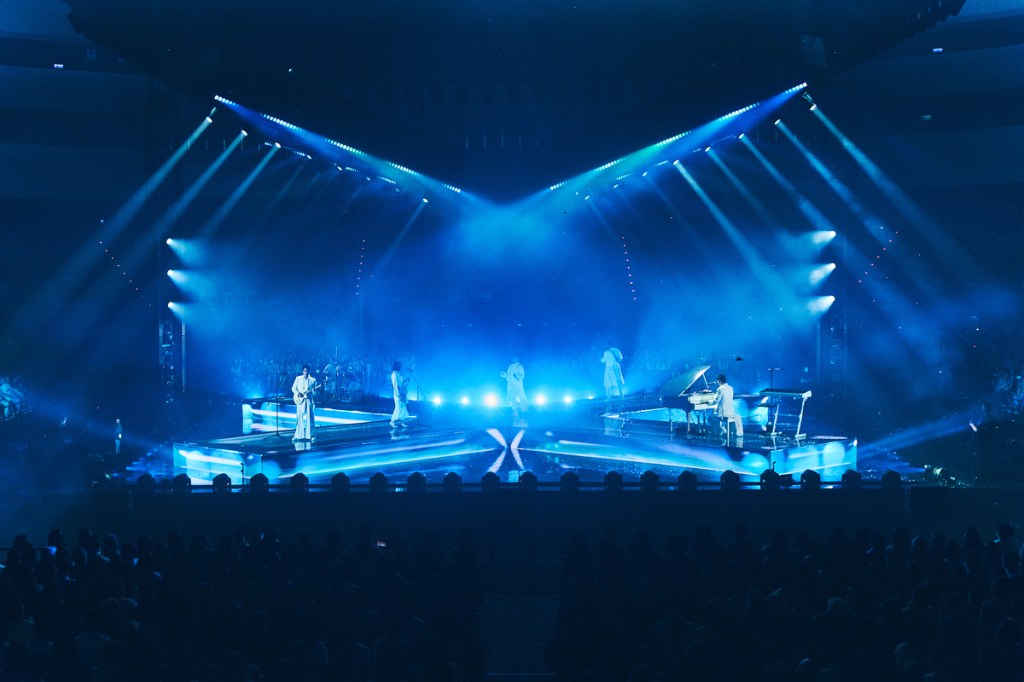 演唱會冬的季節壓軸曲目〈Tomorrow will be fine.〉