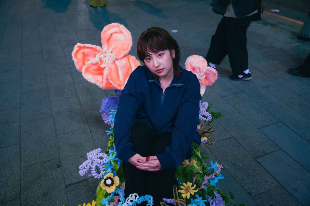 羅莎莎全新單曲〈自願自愛〉逆風喊話暈船仔當愛情的瘋子 音樂愛情故事短片最終集白色情人節上線