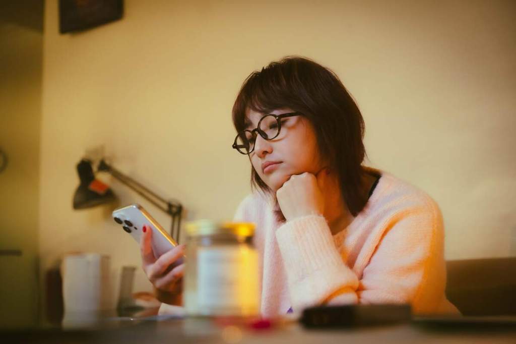 等不到對象訊息的暈船仔,連詐騙集團都打來了...