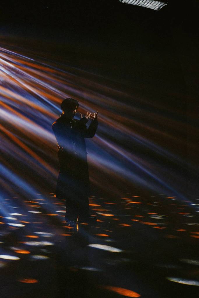 王泰翔 2000wtx 推出全新單曲〈把你給的愛全部還給你〉(照片提供:益想股份有限公司) 