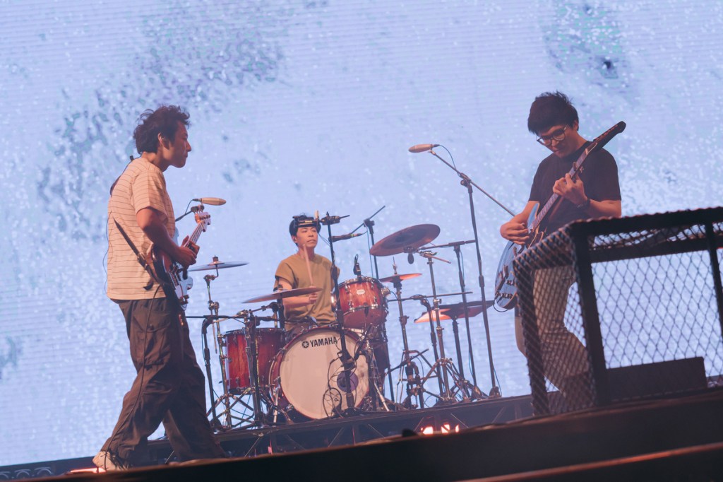 拍謝少年透過大港舞台喚醒全場公民意識