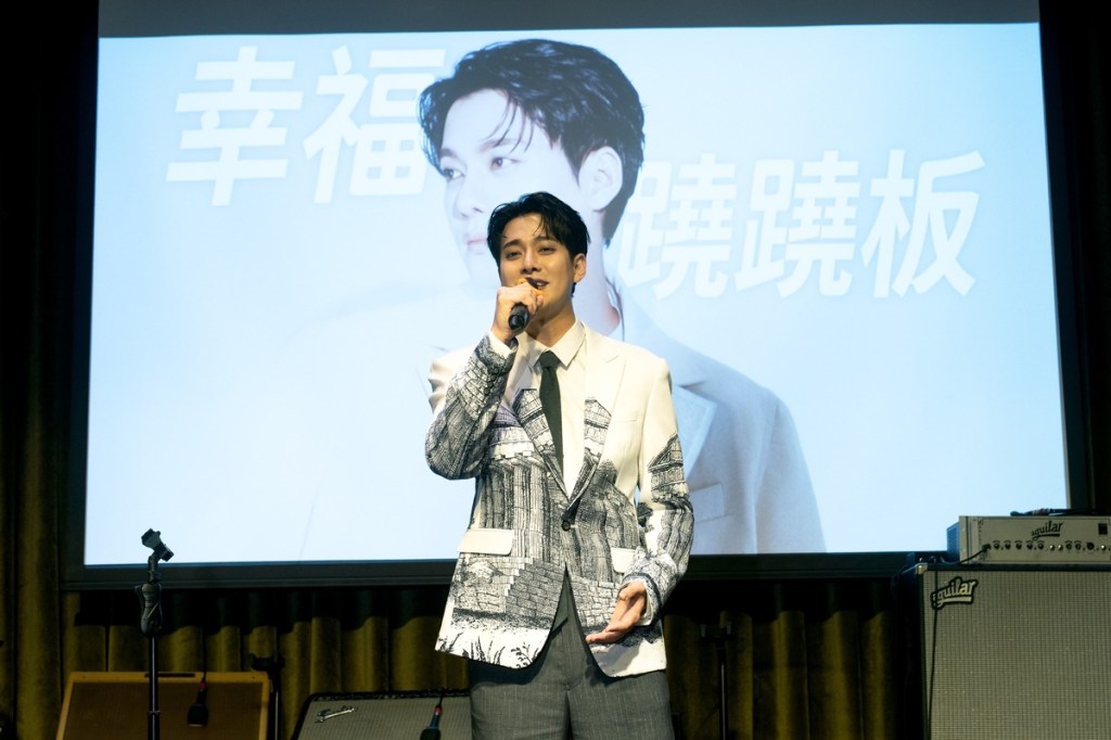 李唯楓加盟風暴國際 睽違10年推出全新單曲〈幸福蹺蹺板〉 記者會預告年底將舉辦首場個人演唱會