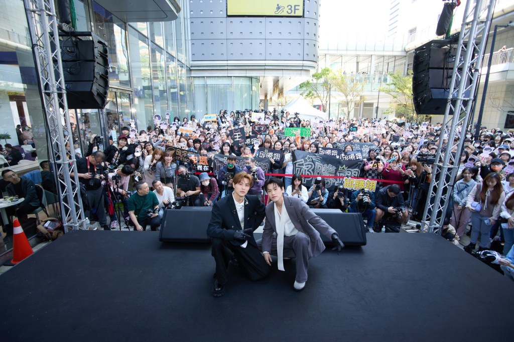 王子邱勝翊與邱宇辰合體辦簽唱吸爆滿粉絲3