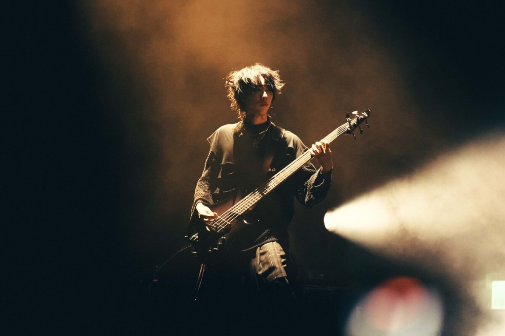 福夢貝斯手 奕勛