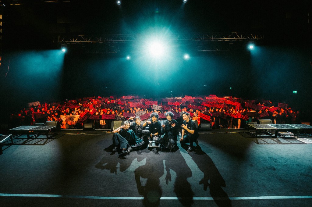 福夢攜新專輯《苦難裡的祝福》登北流Legacy TERA開唱 三人各自準備Solo橋段讓粉絲一飽眼福