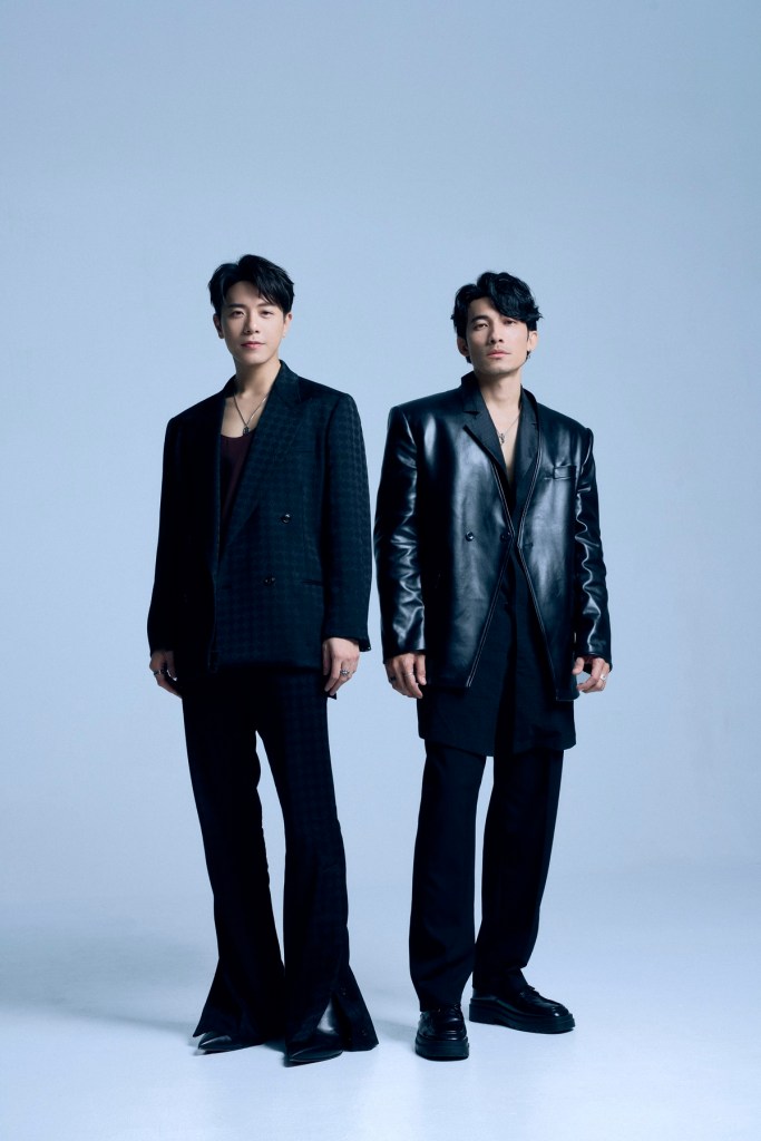 韋禮安(左起)、連炳發