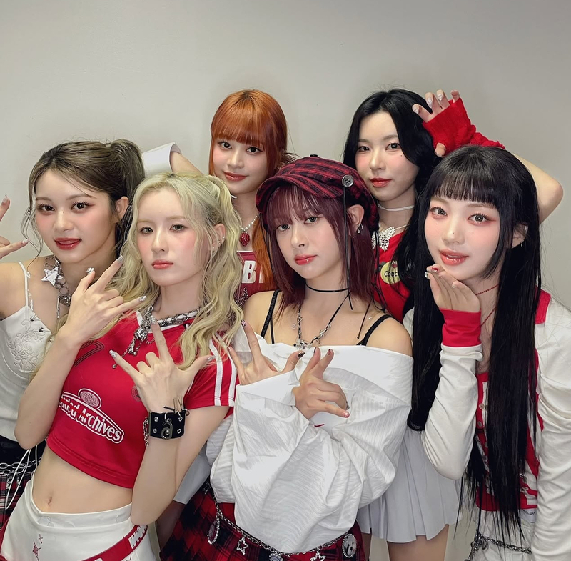 GENBLUE幻藍小熊新歌MV破1600萬點閱獲各界好評(左起：許媛媛、毓、NICO、XXIN、AYEON、采甄)