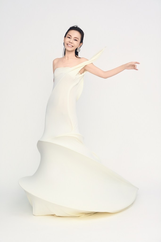 彭佳慧推出演唱會主題曲〈總有一首歌會提醒我愛你〉(照片提供:索尼音樂)