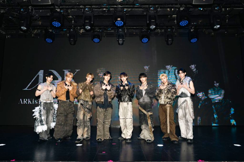 ARKis 首張專輯《ARK》記者會 現場首播出道單曲〈末日有我〉MV 男團前輩黃偉晉特地前來送上祝福