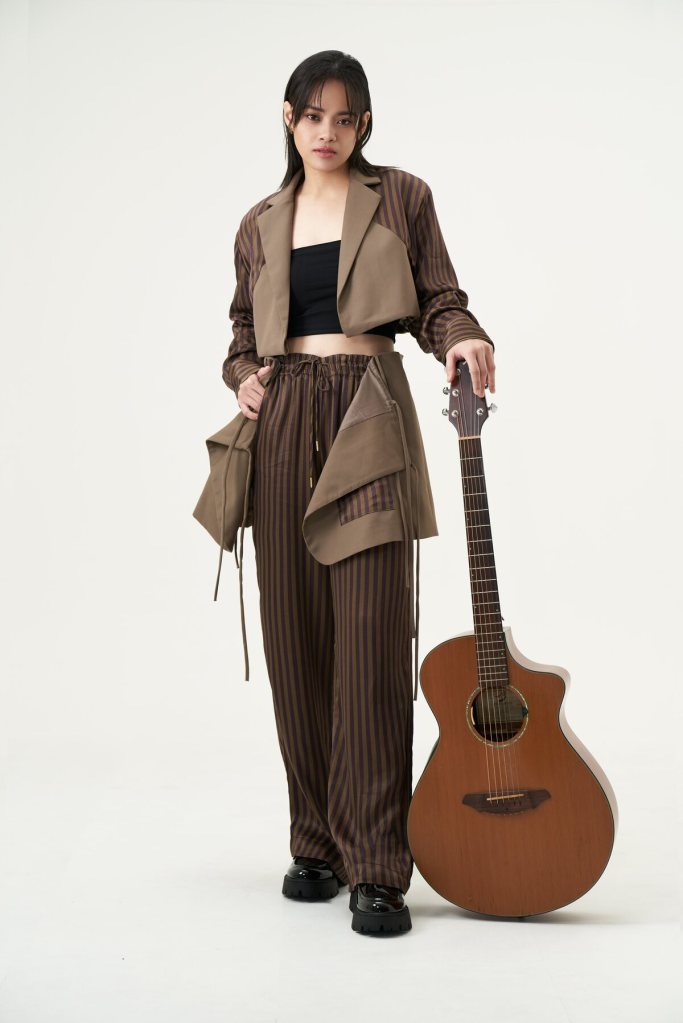 吱吱 郭芝吟發行全新單曲〈離開你我想〉，努力被看見赴日本、歐洲音樂祭演出