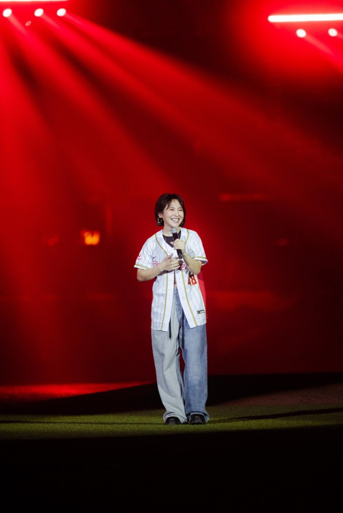 梁文音受邀登大巨蛋為味全龍首戰獻唱 (照片提供:味全龍球團)