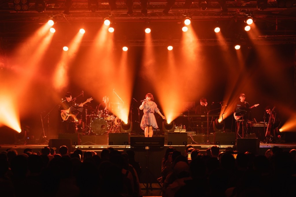 陳佩賢讚聲演唱會開唱