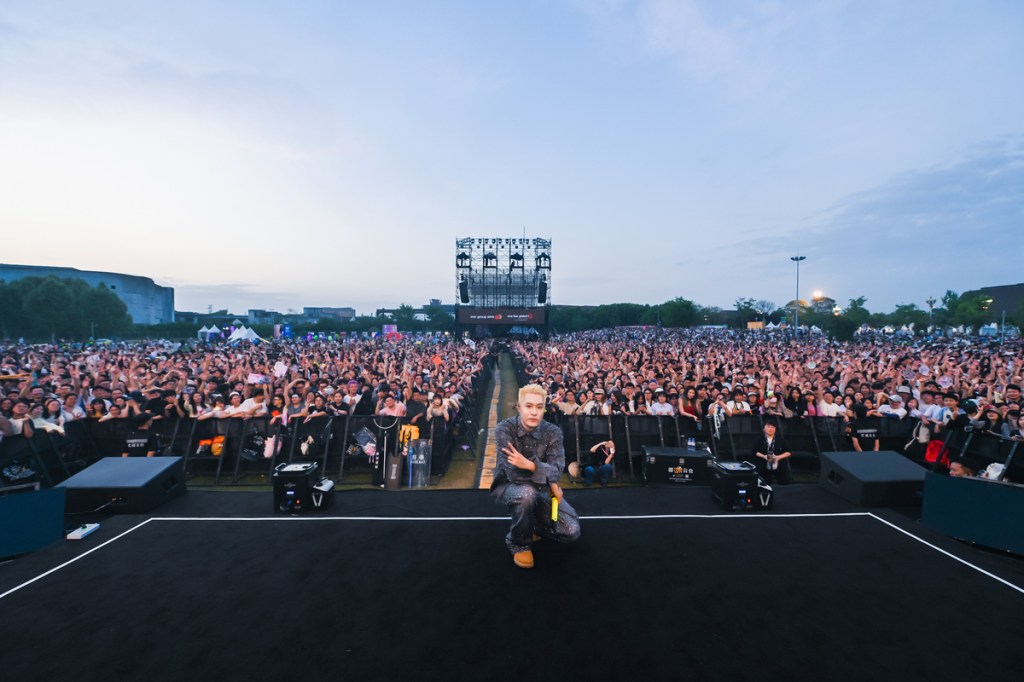 周湯豪赴成都「One Love Festival」音樂節演出 (照片提供:IMC Live Global)