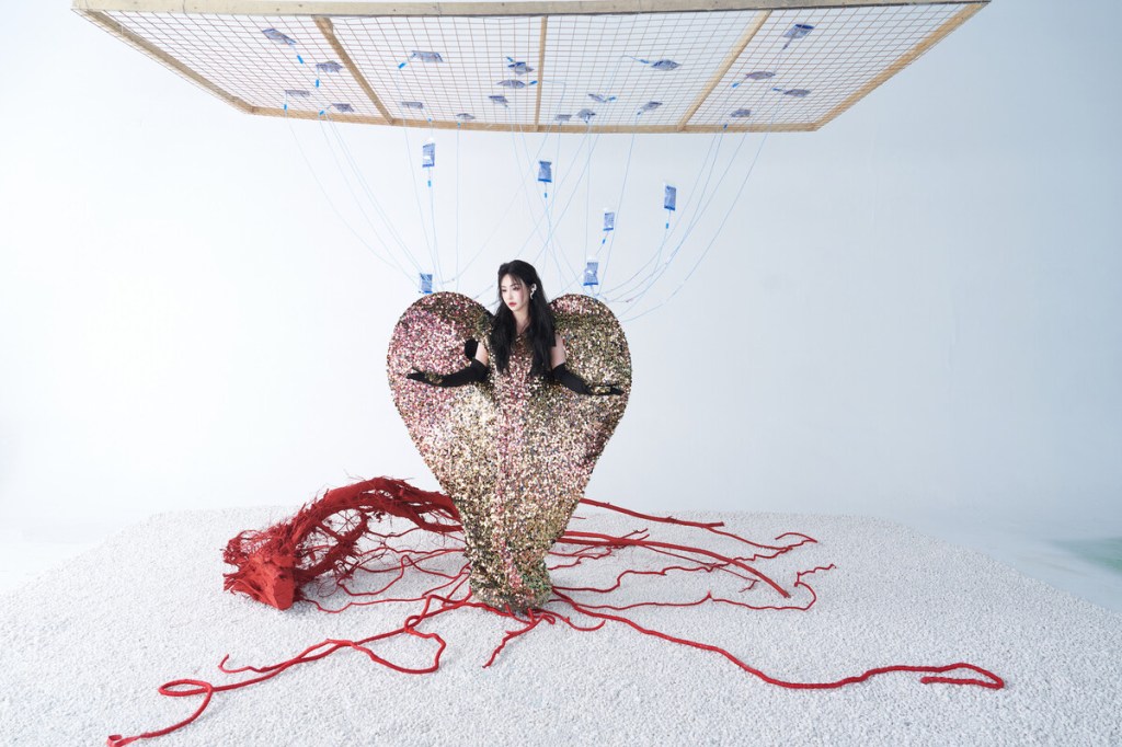 華語樂壇新女聲 KIAH 首張專輯最新創作主打〈如果是雨季就好了〉 彷彿雨幕中奏響浪漫的爵士樂音