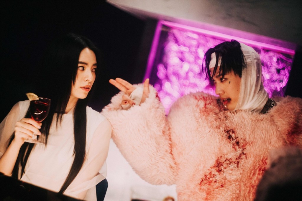 Marz23在MV中「暈船」陸夏