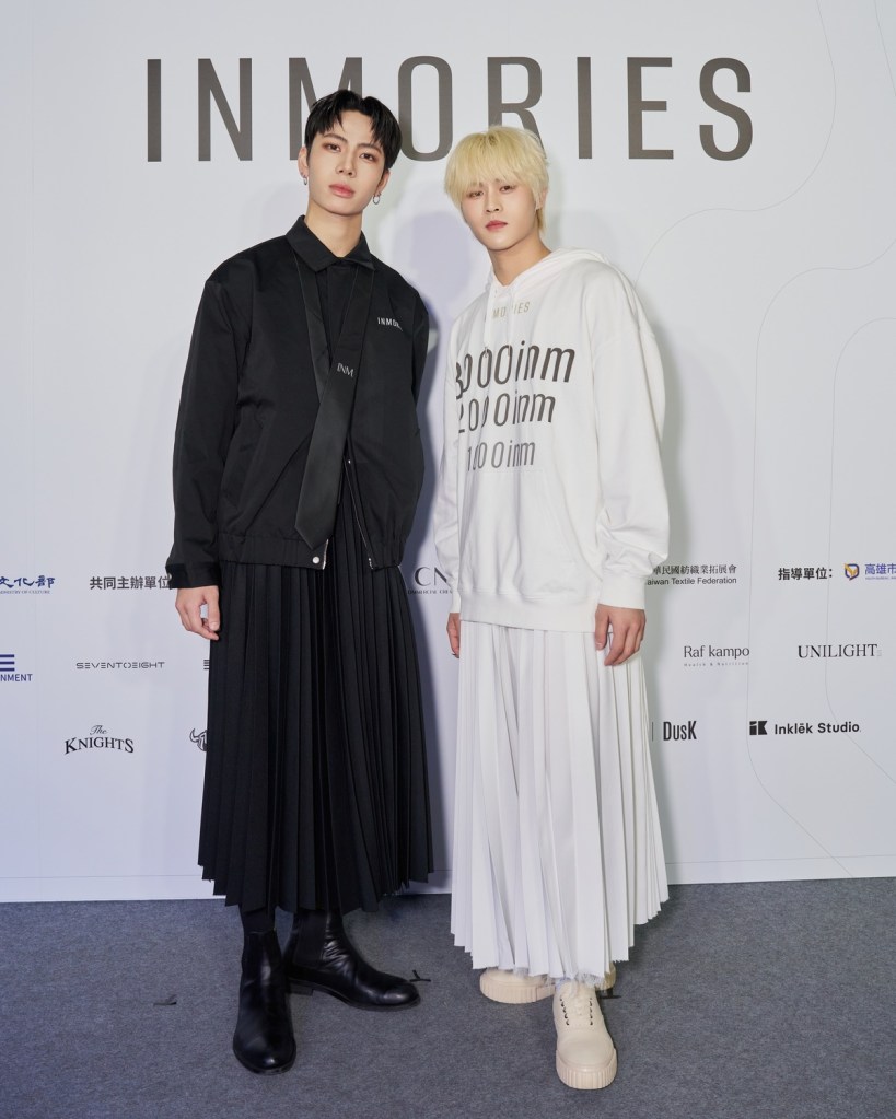 SEVENTOEIGHT走秀成員（左至右-柏佑、美祥）