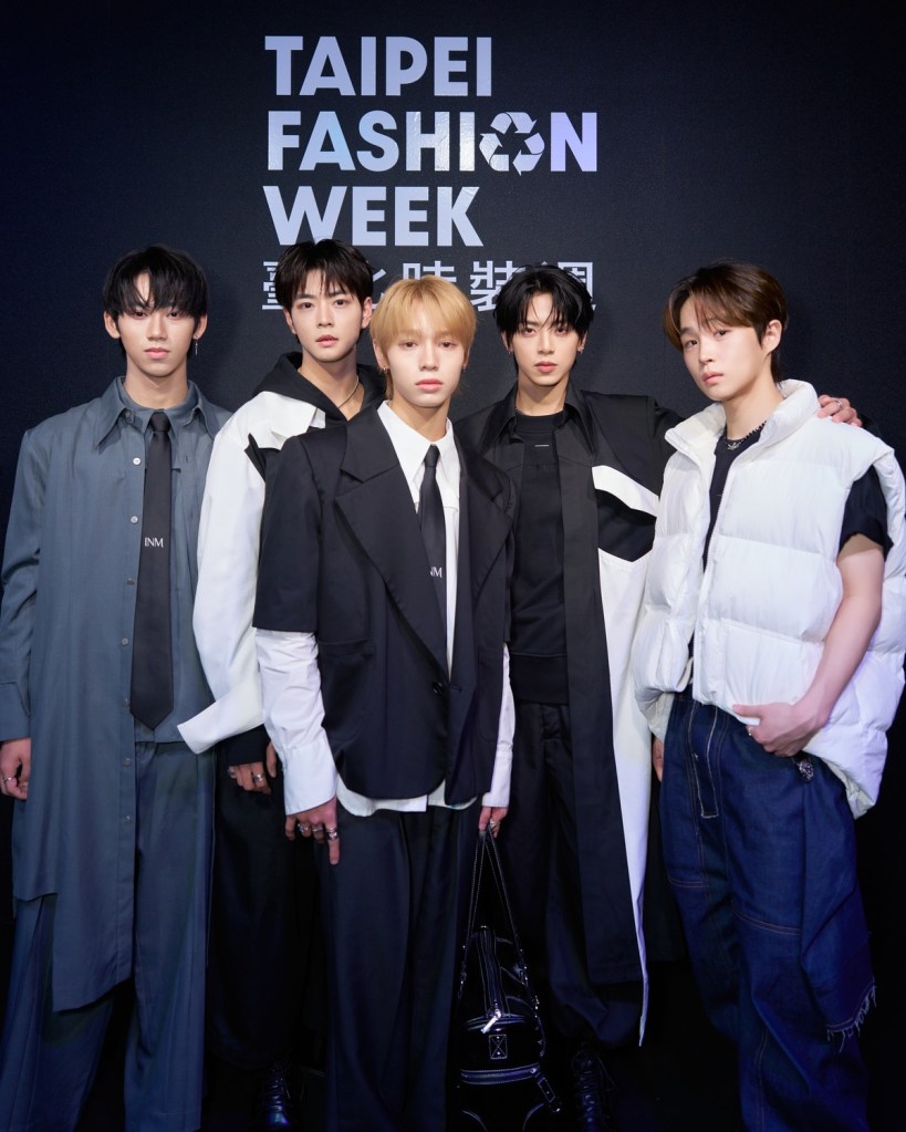 SEVENTOEIGHT（左至右-义翔、學駿、帝翁、麒文、鎮佑）