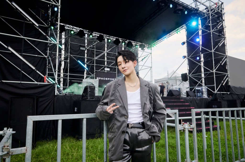 從廣告男主角到創作歌手 陳竟飛Shane:我不是從音樂課出來的,我是從KTV走出來的(小馬鈴薯娛樂、我在娛樂提供)