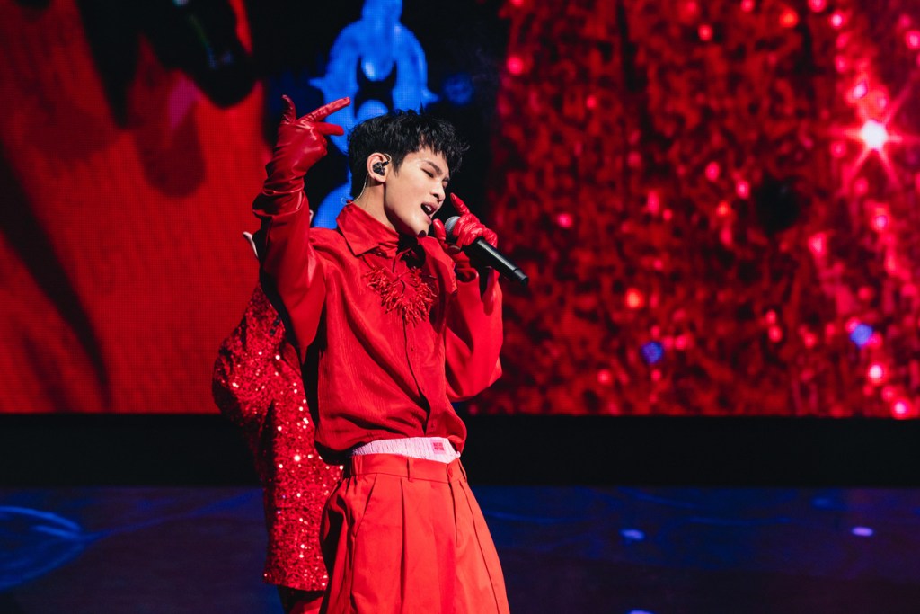 浦洋火力全開帶來精彩演出（華納音樂X寬宏藝術 提供)