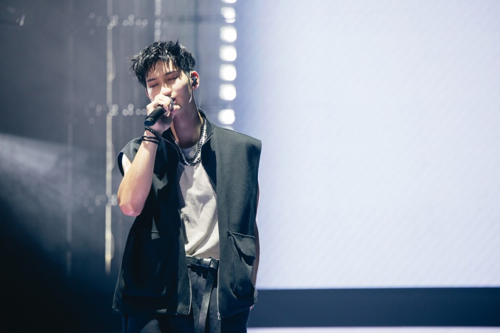 浦洋致敬偶像王嘉爾電力爆表（華納音樂X寬宏藝術 提供)