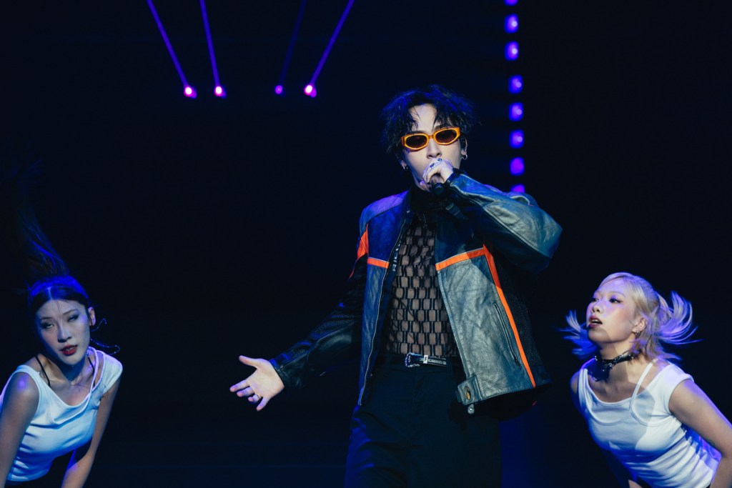 家齊身為舞蹈擔當，演唱會上舞力全開挑戰嘻哈風格歌曲〈Right Here〉（華納音樂X寬宏藝術 提供)