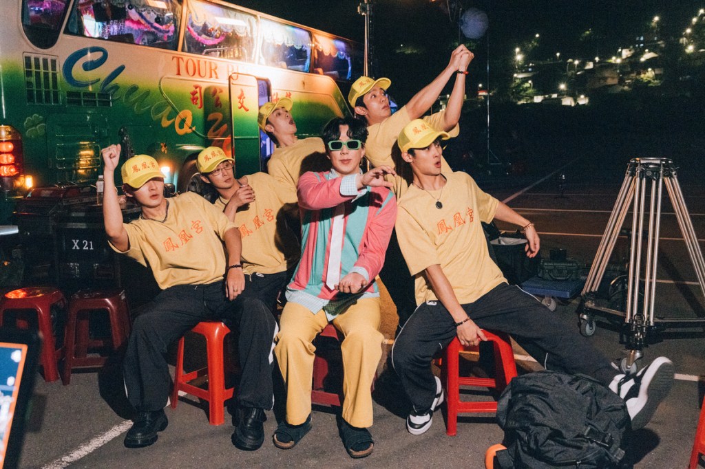 蕭煌奇〈你攏無咧看〉MV 邀師弟 FEniX 參演 (照片提供:華納音樂)