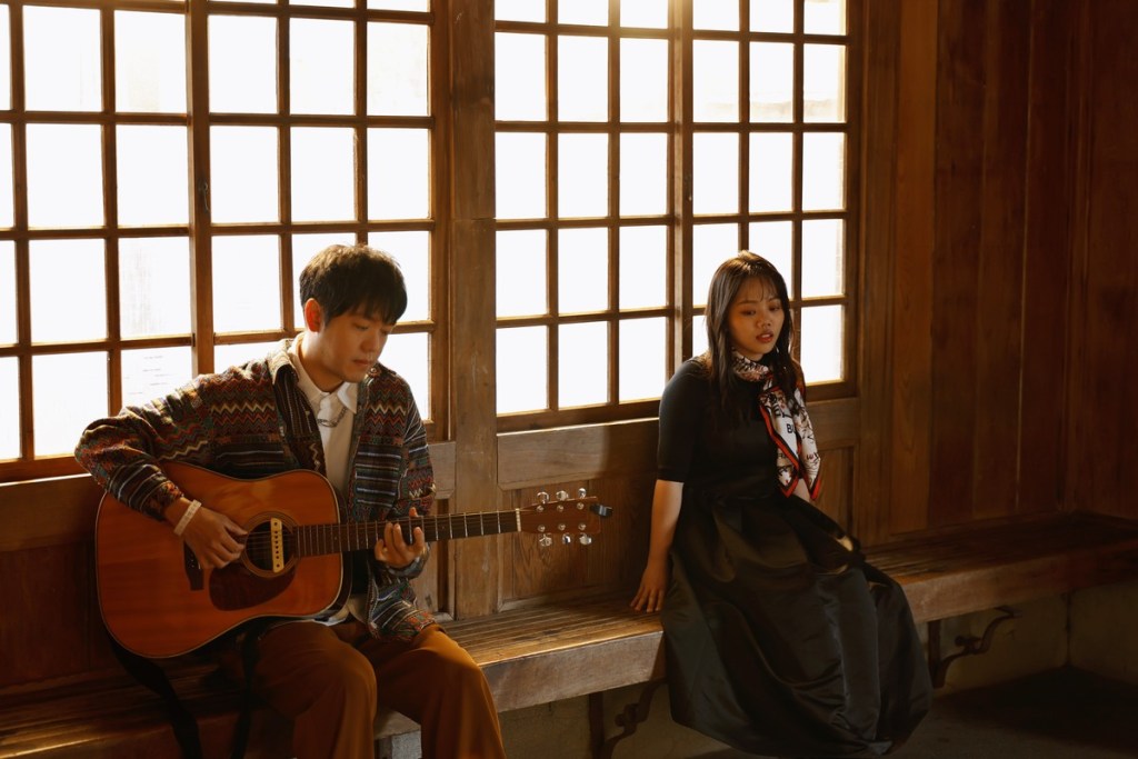 主唱稚翎與團長旭章