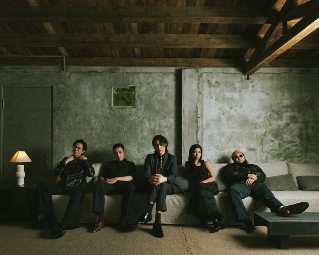 傷心欲絕 5/29-5/31 分別於高雄、台中、台北舉辦《我帶了一手啤酒》演出 各場召集三組音樂人參演