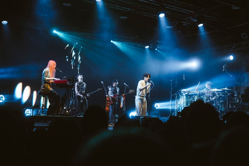 知更驚喜現身《說出我的名字》台北場。（相信音樂提供）