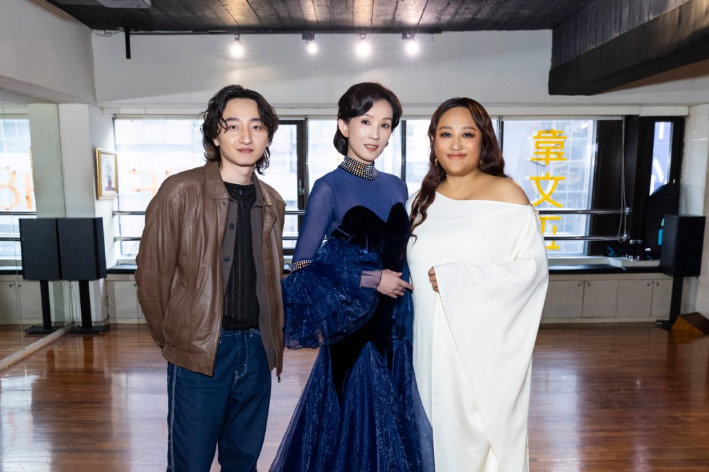 演員林政勳、葉全真溫馨詮釋〈你給我的〉MV，被網友封「2025年母親節最好的影片」。（相信音樂提供）