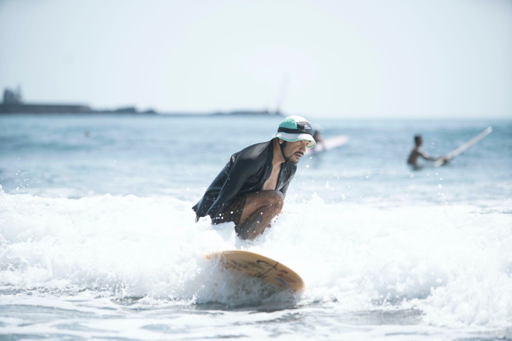 張震嶽以全新單曲〈浪人的…〉宣告回歸 (照片提供:本色音樂)