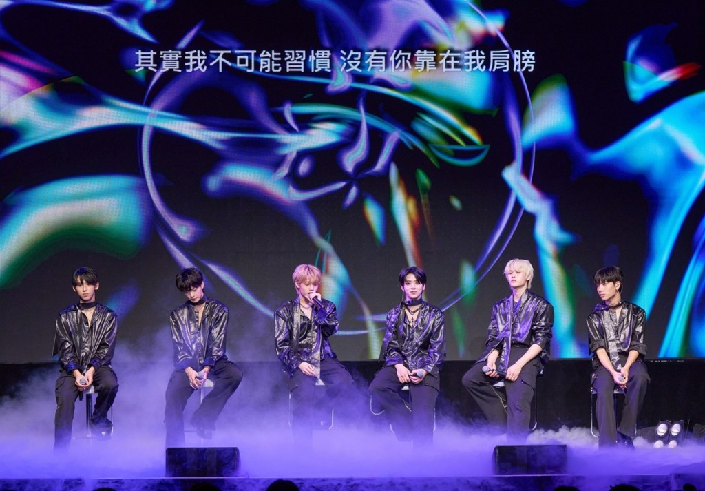 SEVENTOEIGHT首辦FAN MEETING 深情獻唱情歌向粉絲告白(右起陳柏佑、鄭美祥、陳麒文、D'om帝翁、王學駿、彭义翔)