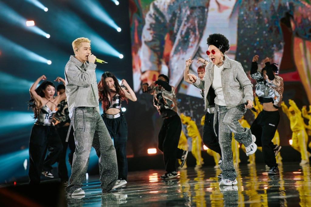 周湯豪、比莉世壯運合體演出 (照片提供:環球音樂)