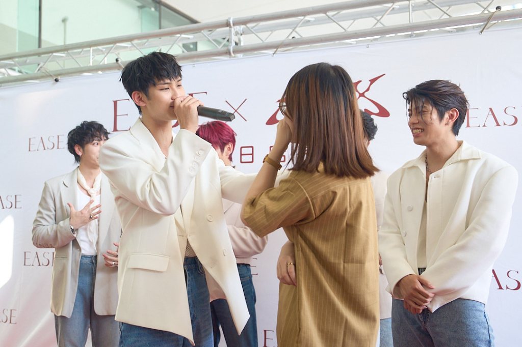 FEniX 團員「香噴噴小秘密」大公開：浦洋捨不得丟漂亮的香水瓶（Ease香氛提供）