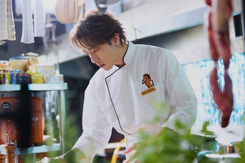 坤達化身五星主廚 料理神手馬上去做菜