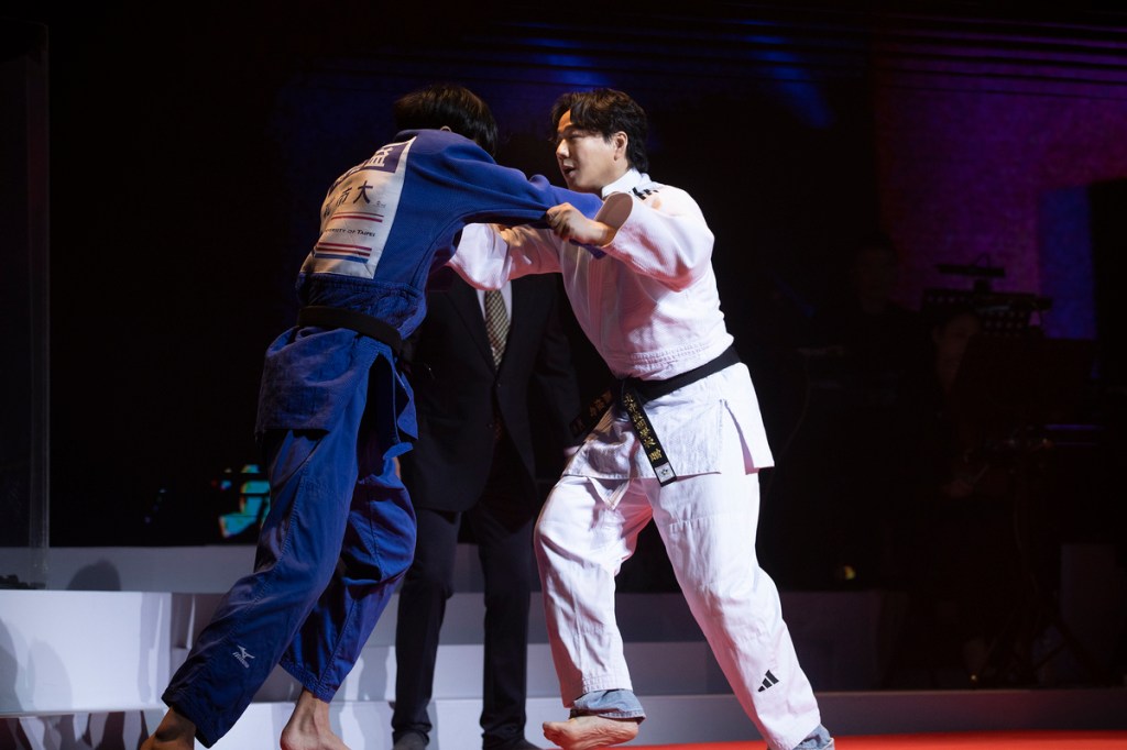 蕭煌奇北流安可演出 換上柔道服與對手對招 (照片提供:華納音樂X寬宏藝術)