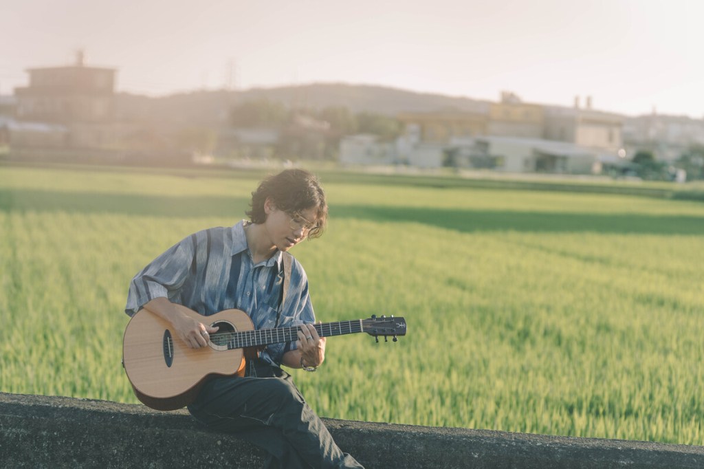 江晟榮全新單曲〈一路共下〉邀蘇文劭合作 唱出離家打拼的勇氣與陪伴 7/11首發客語創作專輯《尋著》