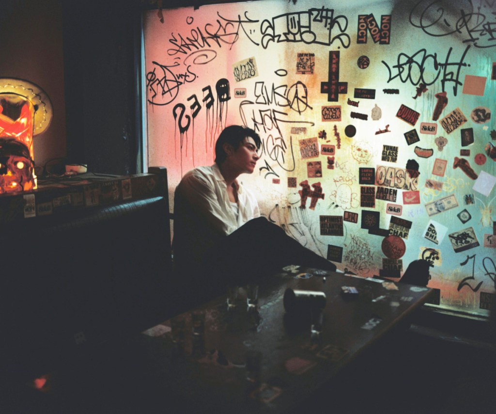 宋柏緯發行全新創作EP《將就派對》(照片提供:夕陽音樂)