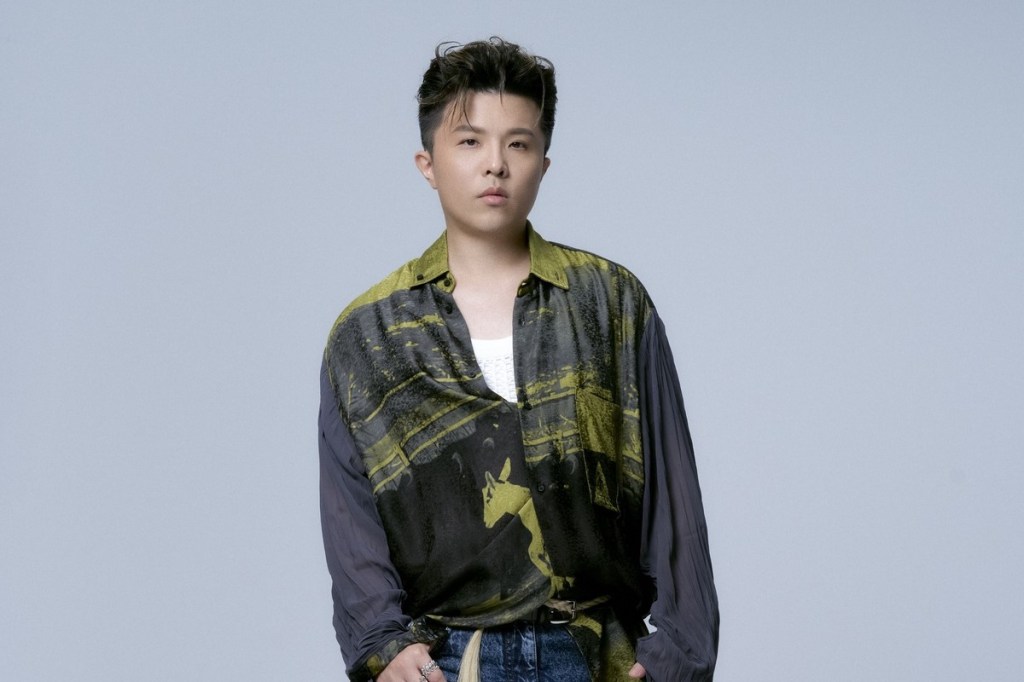 小宇 宋念宇推出全新單曲〈學舌鳥〉 親自作曲、編曲和製作 唱出流量支配時代&nbsp;人們是否還能忠於自我