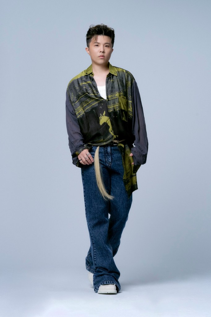 小宇宋念宇加入索尼音樂首支單曲〈學舌鳥〉