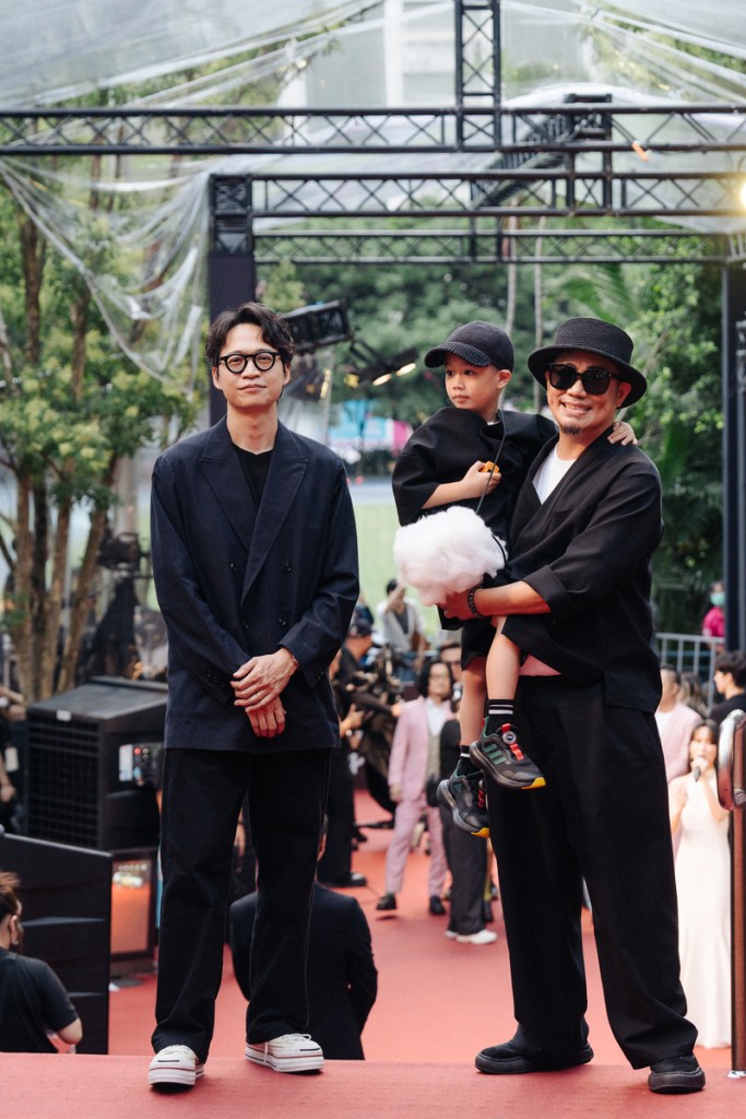張淦勛與製作人高潮（林志仁）與高潮兒子走紅毯
