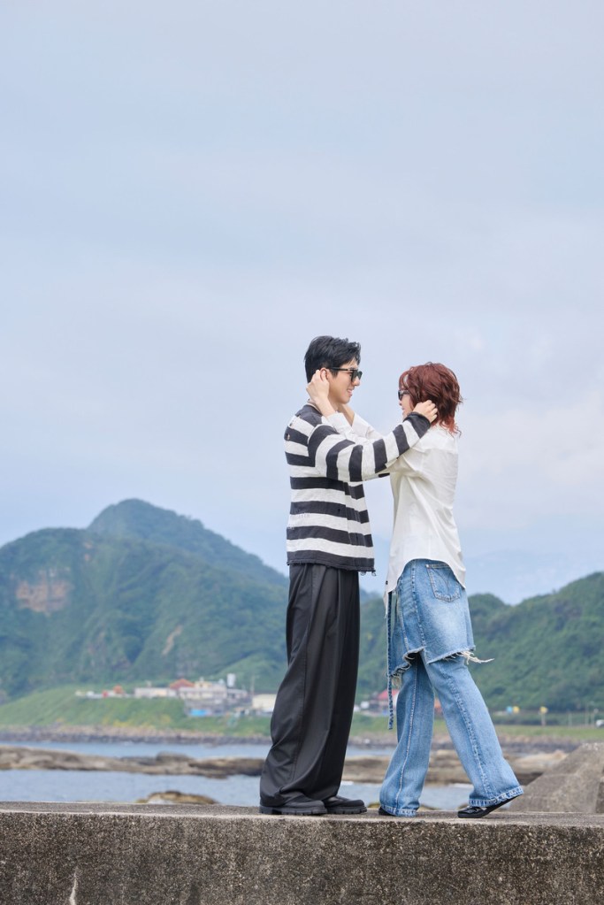 曾沛慈〈最後一次哭〉MV與傅孟柏飾演交往多年的情侶 (照片提供:華研國際)