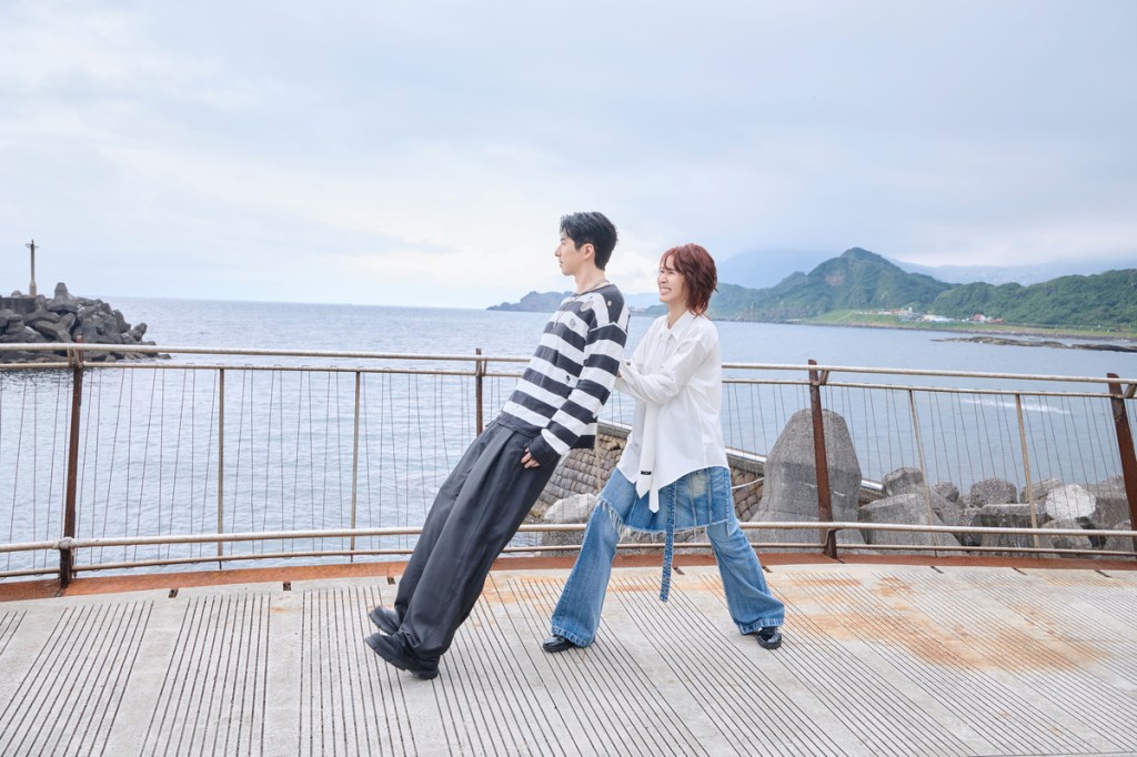 曾沛慈〈最後一次哭〉MV與傅孟柏飾演交往多年的情侶 (照片提供:華研國際)