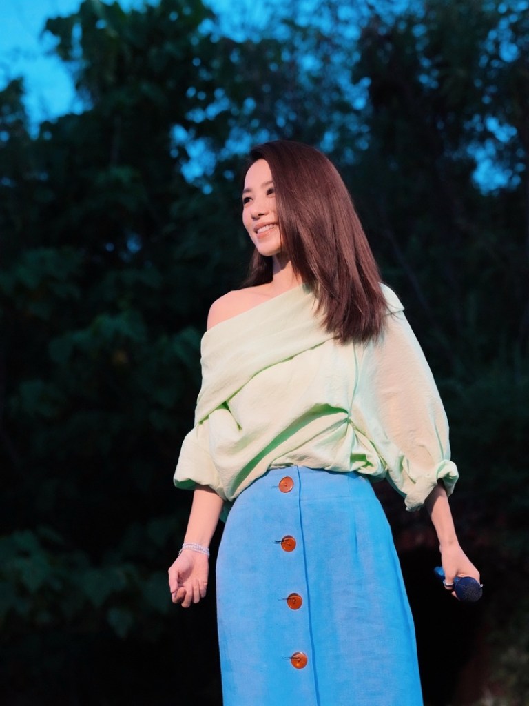 田馥甄力薦方大同〈才二十三〉是心目中年度最佳歌曲！更加碼清唱23歲時團體歌曲〈紫藤花〉作為彩蛋，回憶殺引起全場鼓舞尖叫！